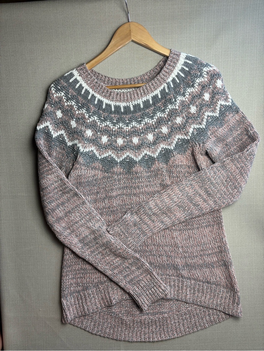 Cozy Fair Isle Crewneck Sweater in Heathered Rose